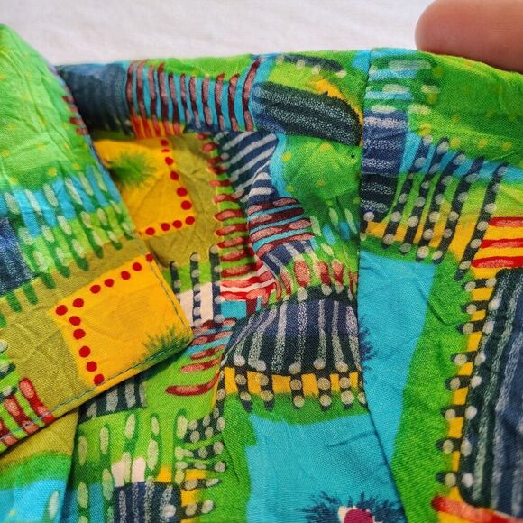 VTG Jams World Womens M Hawaiian Aloha Shirt Bright Abstract Art Print Crop Top - Picture 9 of 9